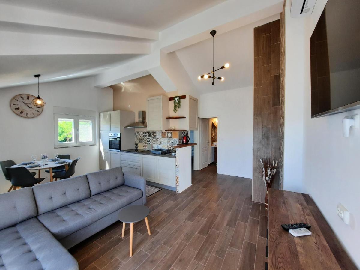 Apartmani Zekic 洛帕 外观 照片