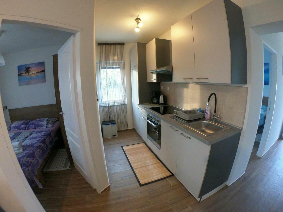 Apartmani Zekic 洛帕 外观 照片