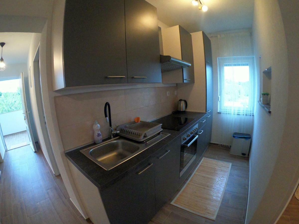 Apartmani Zekic 洛帕 外观 照片